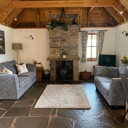 Tigh Phadraig At Marys Thatched Cottages Elgol Экстерьер фото